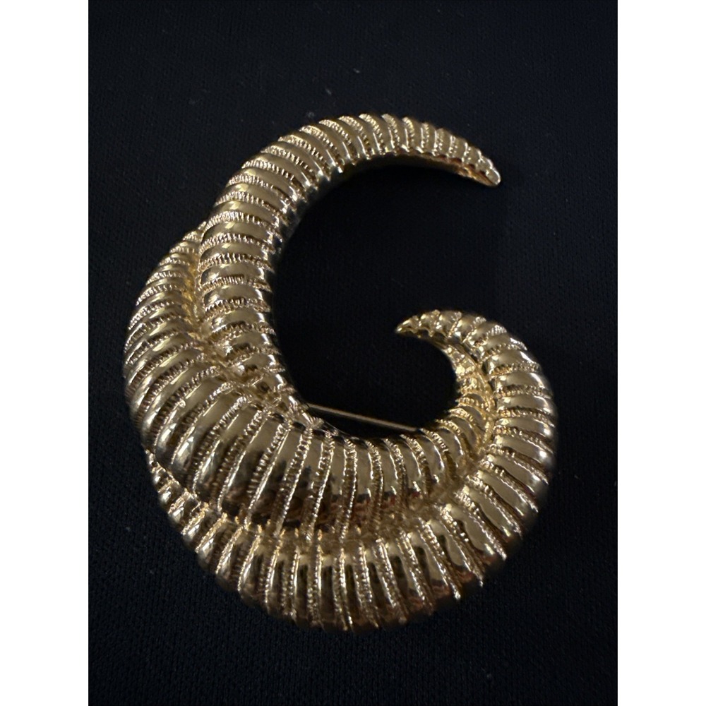 Vintage Monet Ladies Crescent Egyptian Brooch Pin Gold Tone Neo Deco 1980s